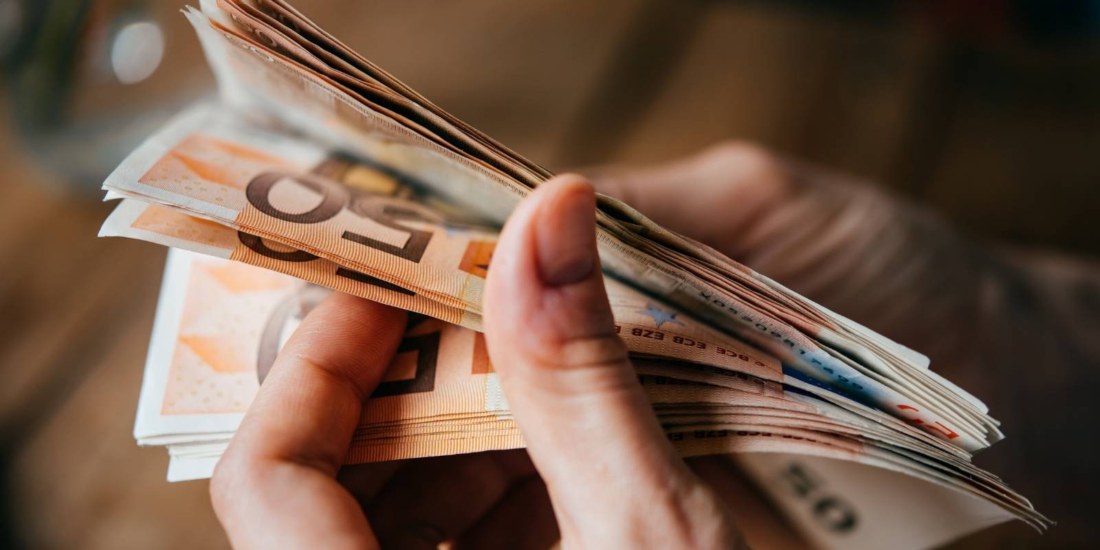 Apalancamiento en Euros para Ingresos en Dólares
