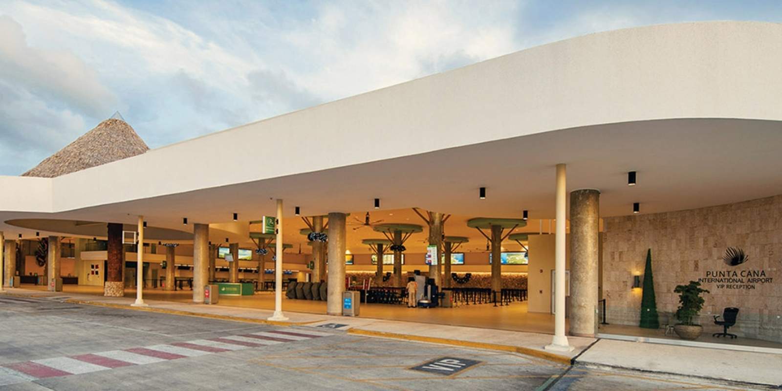 El Aeropuerto como Socio de tu ROI en Punta Cana: El motor detrás de tu rentabilidad