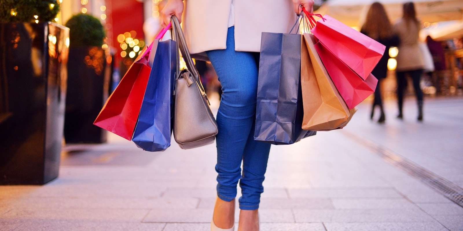 Compras de Lujo: El Impacto de Blue Mall y Downtown en el Real Estate