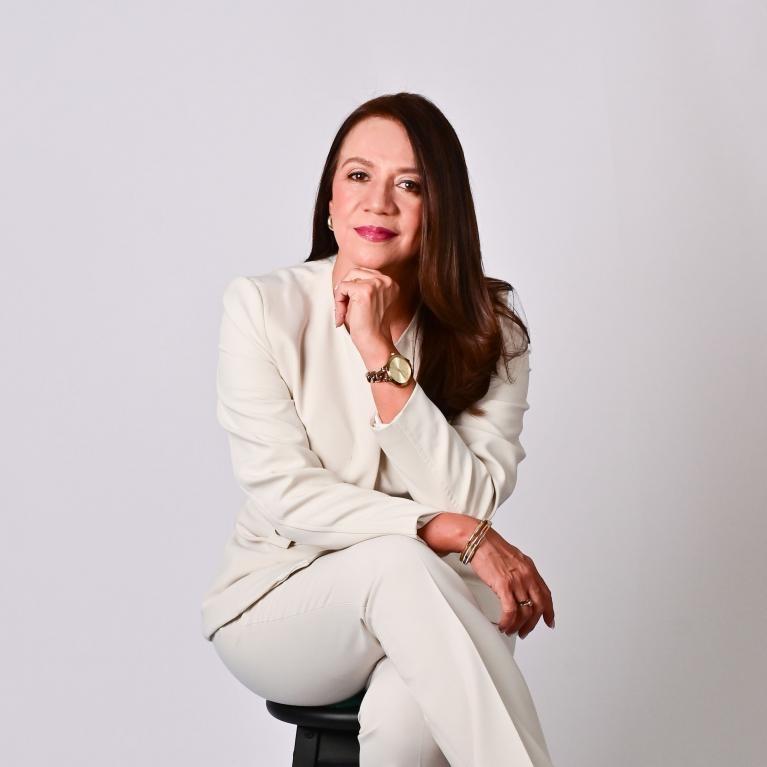 Yolanda Landinez Logo